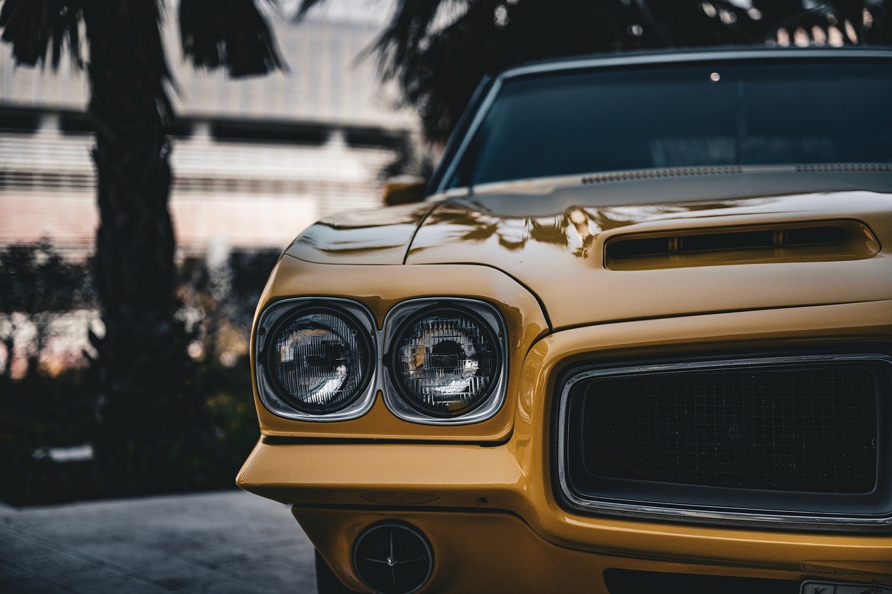 Comparing the Fastest Sports Cars and Their Speed Capabilities